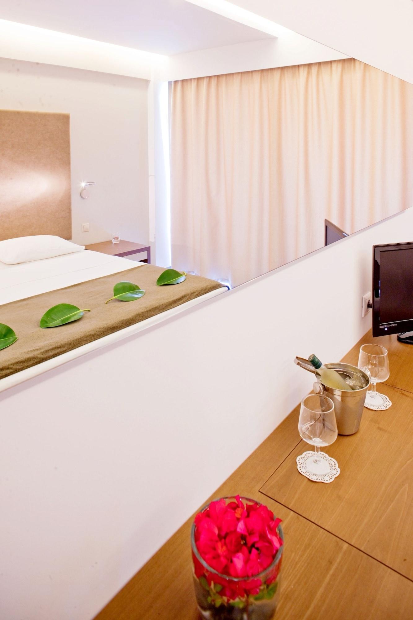 Oktober Downtown Boutique Hotel Rhodes City Eksteriør billede