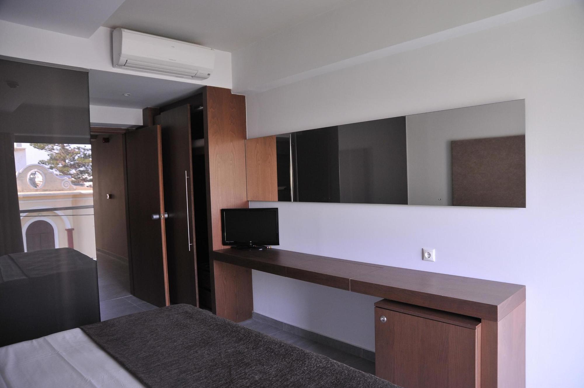 Oktober Downtown Boutique Hotel Rhodes City Eksteriør billede