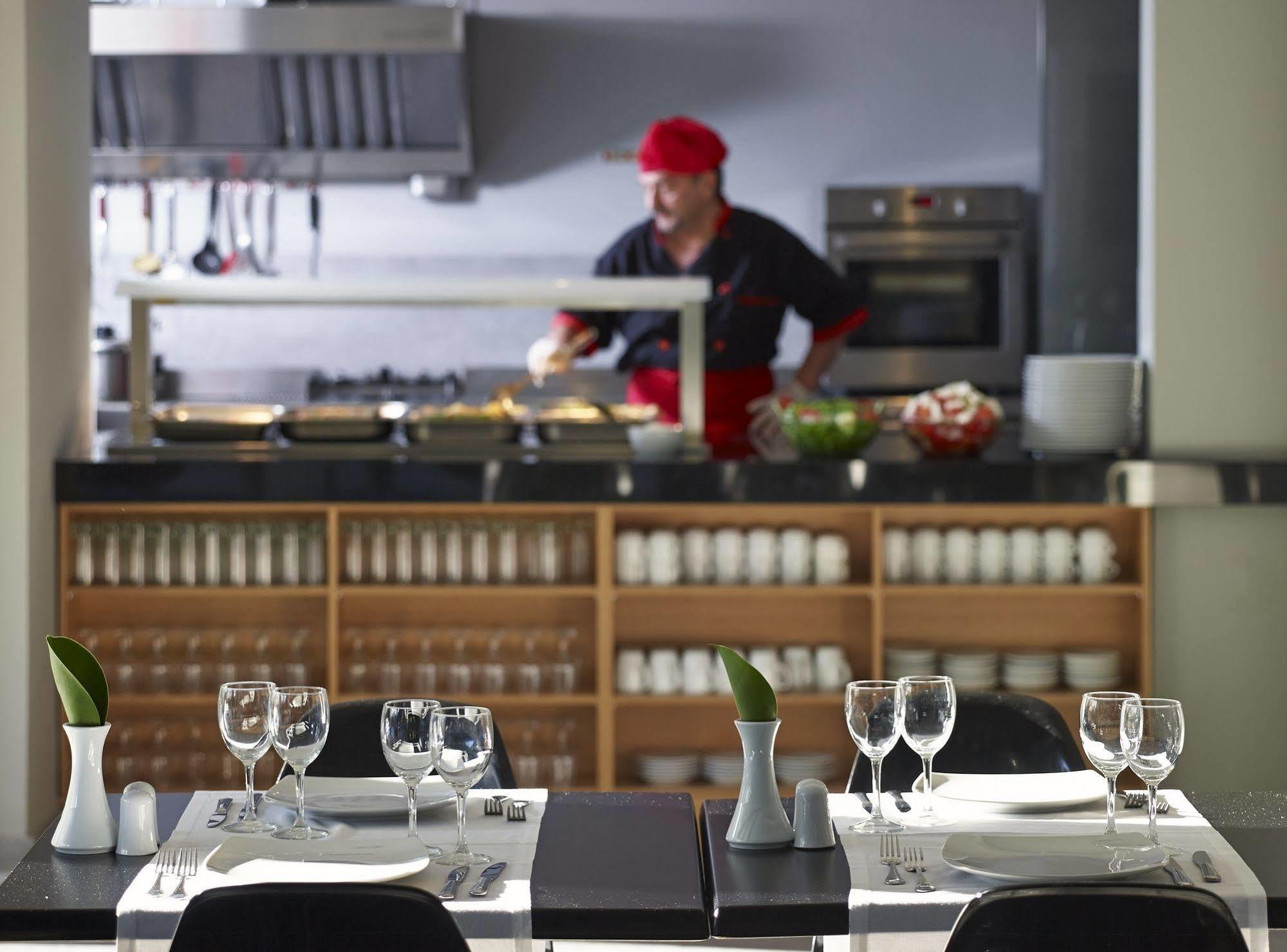 Oktober Downtown Boutique Hotel Rhodes City Eksteriør billede